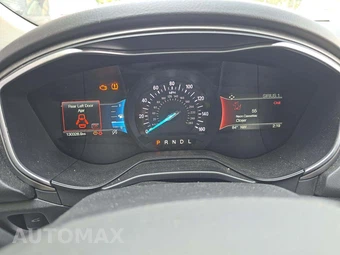 2020 Ford Fusion SE – miniatura 9