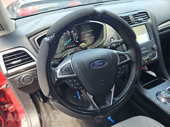 2020 Ford Fusion SE – miniatura 10