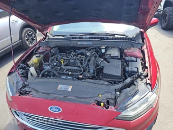 2020 Ford Fusion SE – miniatura 16