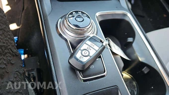 2020 Ford Fusion SE – miniatura 18