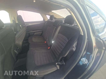 2020 Ford Fusion SE - miniatura 10