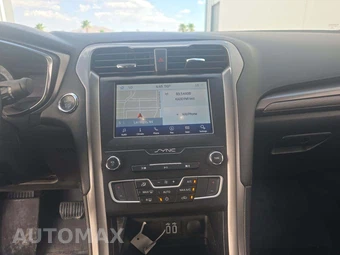 2020 Ford Fusion SE - miniatura 7