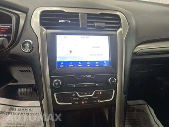 2020 Ford Fusion SE – miniatura 10