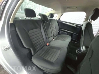 2020 Ford Fusion SE – miniatura 16