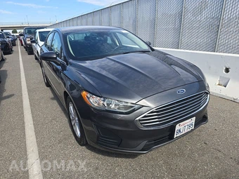 2020 Ford Fusion SE – miniatura 3