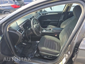 2020 Ford Fusion SE – miniatura 7