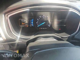 2020 Ford Fusion SE - miniatura 12