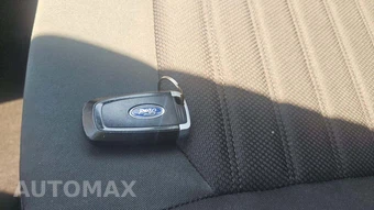 2020 Ford Fusion SE - miniatura 17