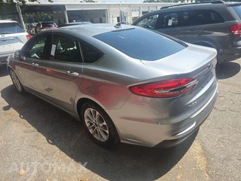 2020 Ford Fusion SE - miniatura 6