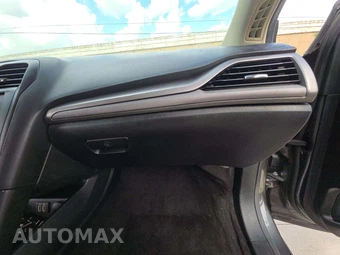 2020 Ford Fusion SE – miniatura 16