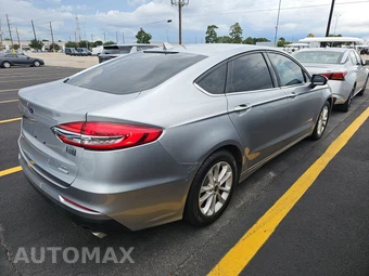 2020 Ford Fusion SE - miniatura 4