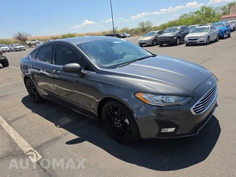 2020 Ford Fusion SE – miniatura 3