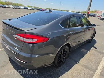 2020 Ford Fusion SE – miniatura 4