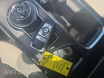 2020 Ford Fusion SE – miniatura 5