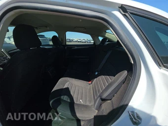 2020 Ford Fusion SE – miniatura 13
