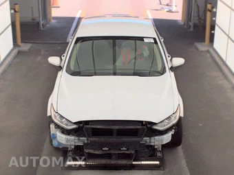 2020 Ford Fusion SE – miniatura 2