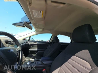 2020 Ford Fusion SE – miniatura 20