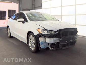 2020 Ford Fusion SE – miniatura 3