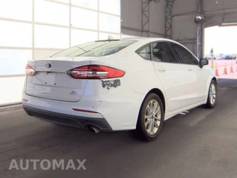 2020 Ford Fusion SE – miniatura 4