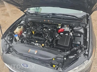 2020 Ford Fusion SE – miniatura 12