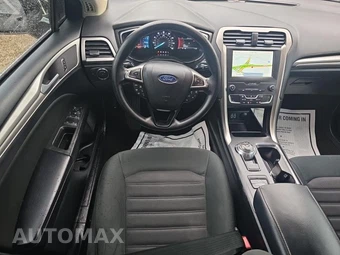 2020 Ford Fusion SE – miniatura 8