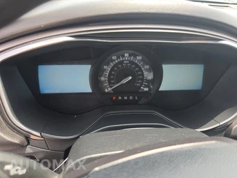 2020 Ford Fusion SE - miniatura 12