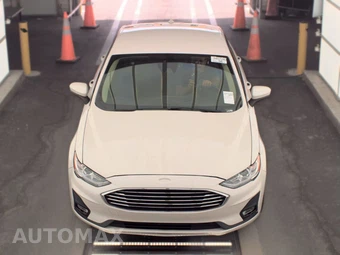 2020 Ford Fusion SE - miniatura 2