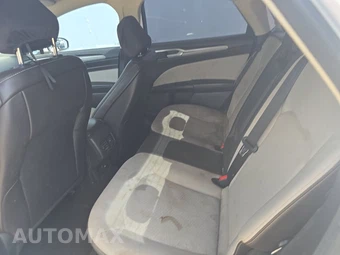 2020 Ford Fusion SE – miniatura 13