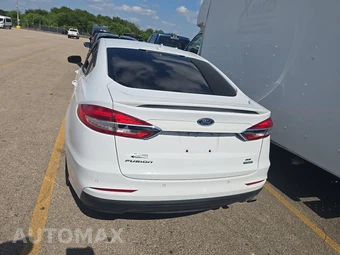 2020 Ford Fusion SE – miniatura 5