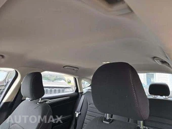 2020 Ford Fusion SE - miniatura 11