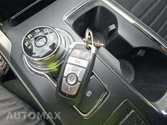 2020 Ford Fusion SE - miniatura 8