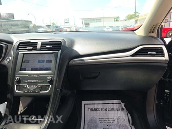 2020 Ford Fusion SE – miniatura 19