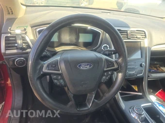 2020 Ford Fusion SE – miniatura 10