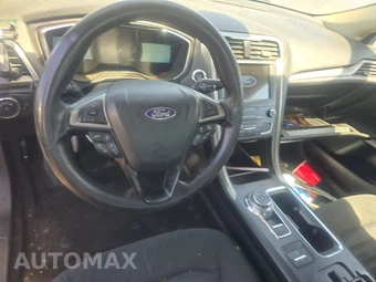 2020 Ford Fusion SE – miniatura 11