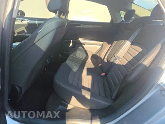 2020 Ford Fusion SE - miniatura 13