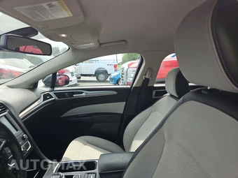 2020 Ford Fusion SE - miniatura 17