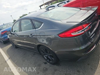 2020 Ford Fusion SE - miniatura 6