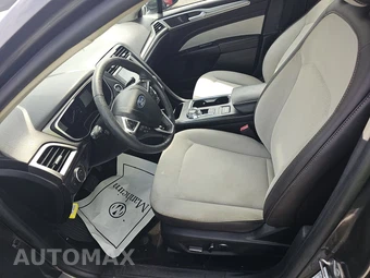 2020 Ford Fusion SE - miniatura 7