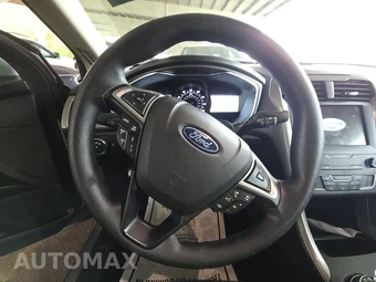 2020 Ford Fusion SE – miniatura 10