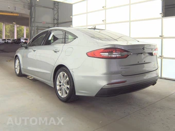 2020 Ford Fusion SE – miniatura 6