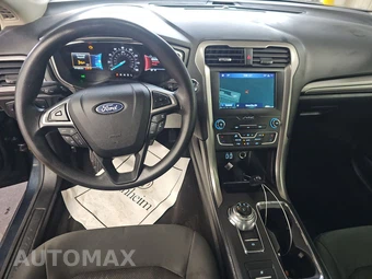 2020 Ford Fusion SE - miniatura 11