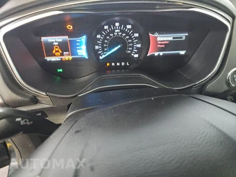 2020 Ford Fusion SE - miniatura 12