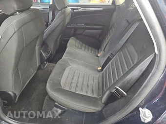 2020 Ford Fusion SE - miniatura 13
