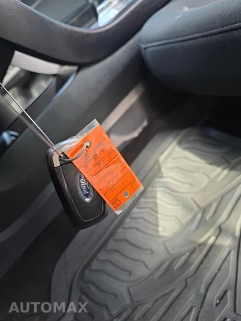 2020 Ford Fusion SE – miniatura 23