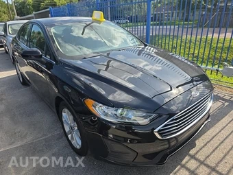 2020 Ford Fusion SE – miniatura 3