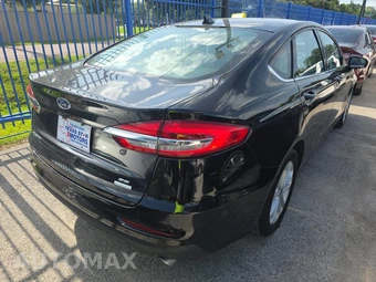 2020 Ford Fusion SE – miniatura 4