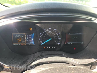 2020 Ford Fusion SE – miniatura 12