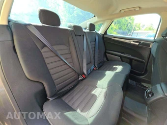 2020 Ford Fusion SE – miniatura 12