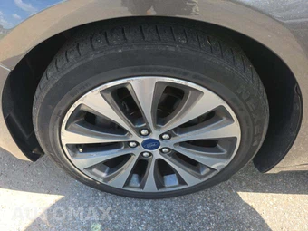 2020 Ford Fusion SE – miniatura 18
