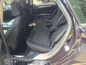 2020 Ford Fusion SE - miniatura 13